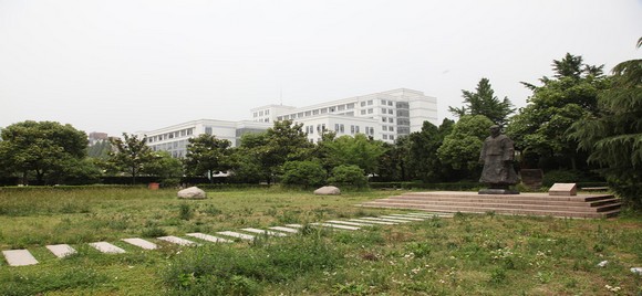 南通大学杏林学院