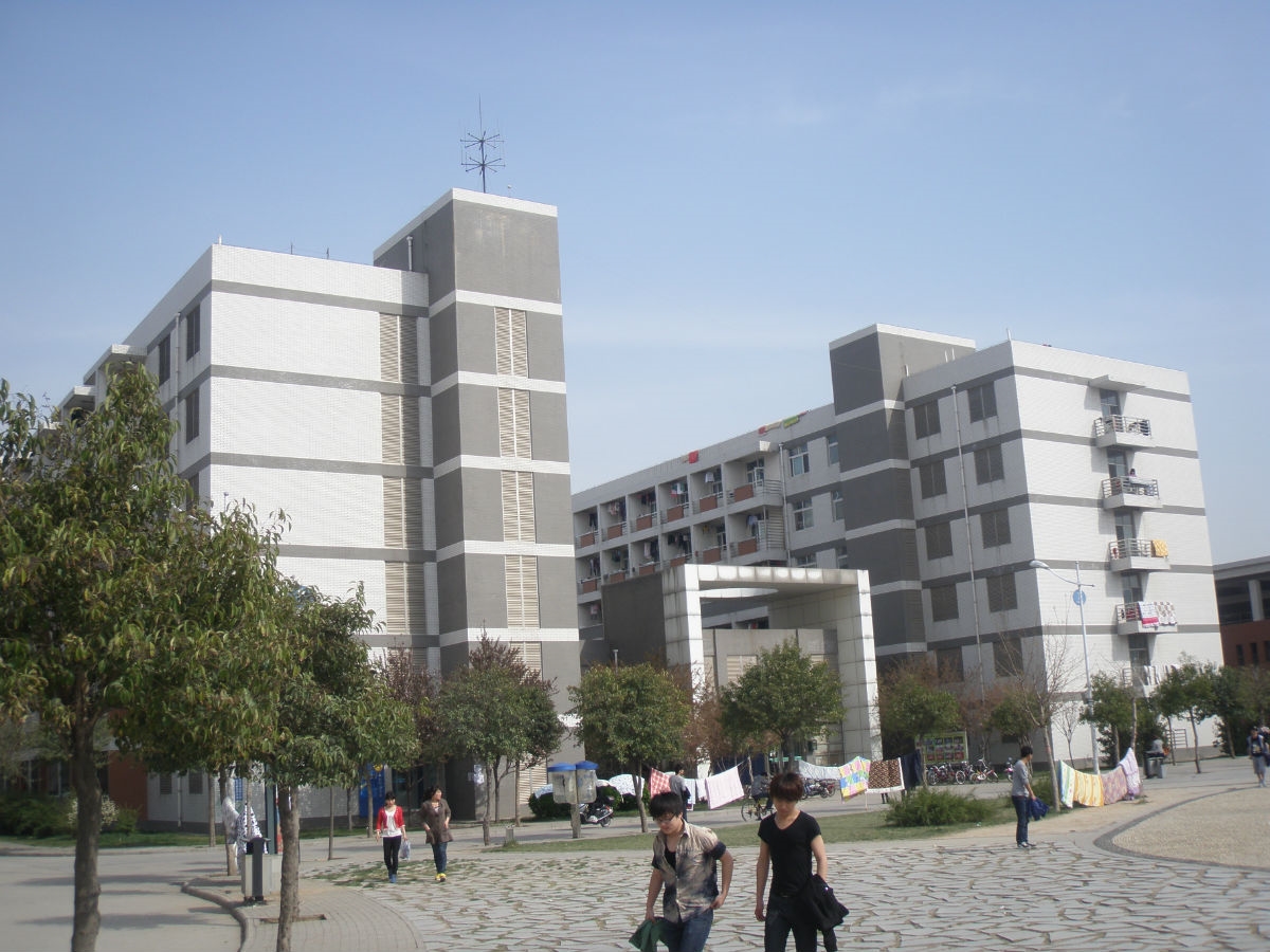 郑州信息科技职业学院