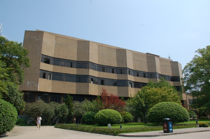 景德镇陶瓷大学科技艺术学院