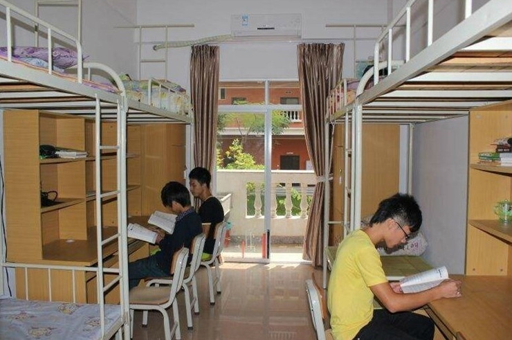 泉州轻工职业学院