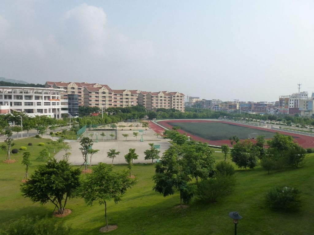 厦门大学嘉庚学院