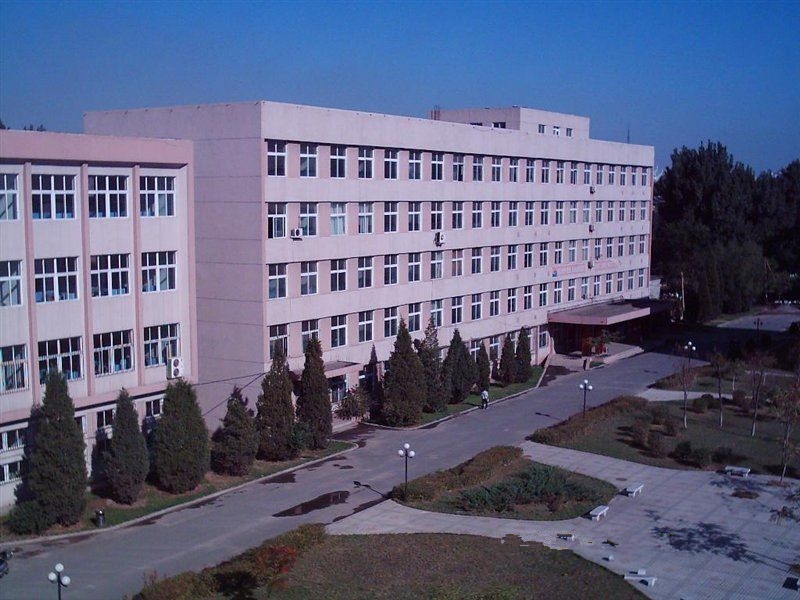 鞍山师范学院